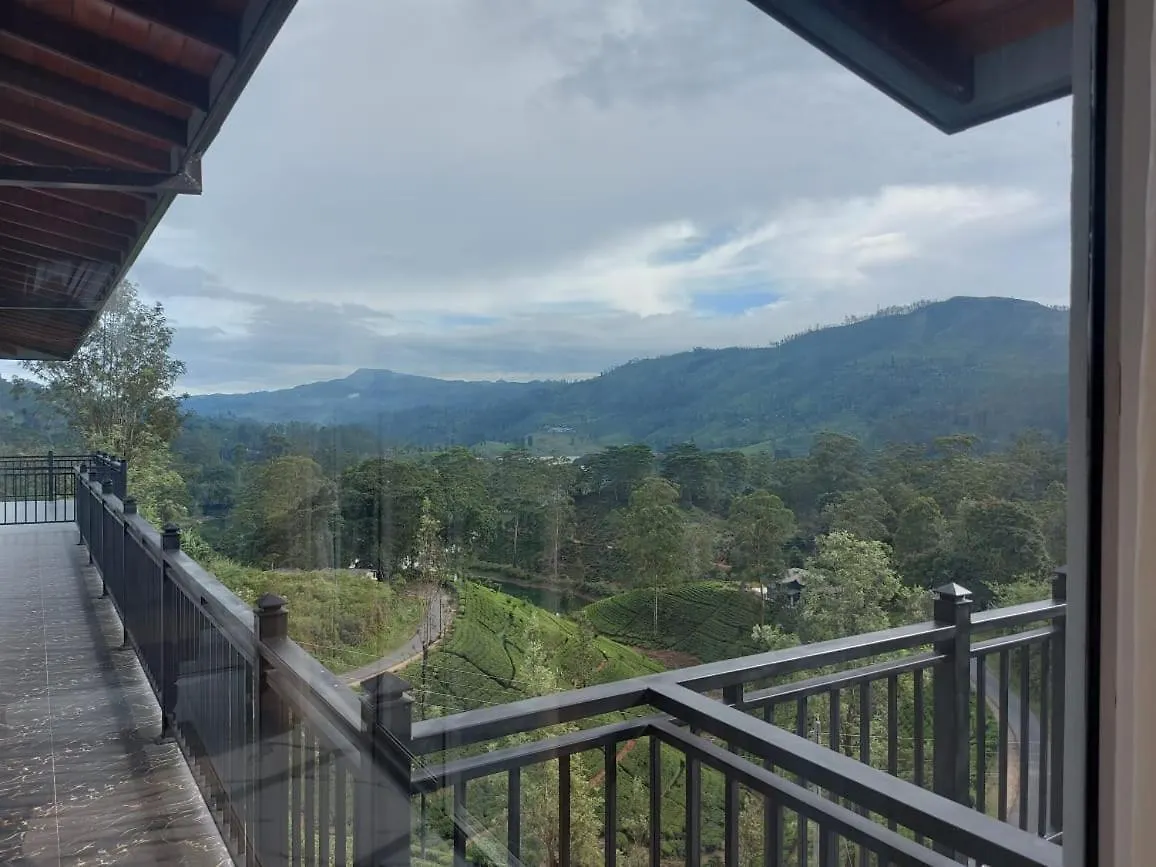 Resort Tea Hills Lake Hatton Sri Lanka