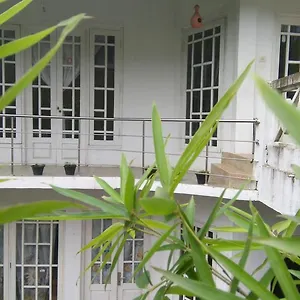 Niwasa House Guest house